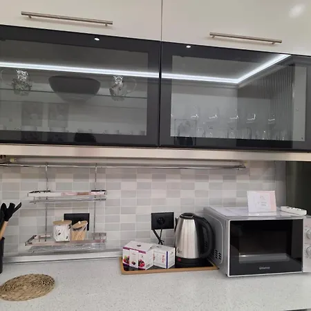 Square Apartment